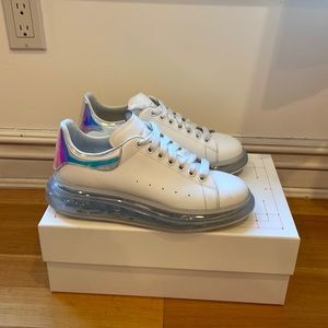 Alexander Mcqueen Oversized Sneakers White/Iridescent Size 9 (42)